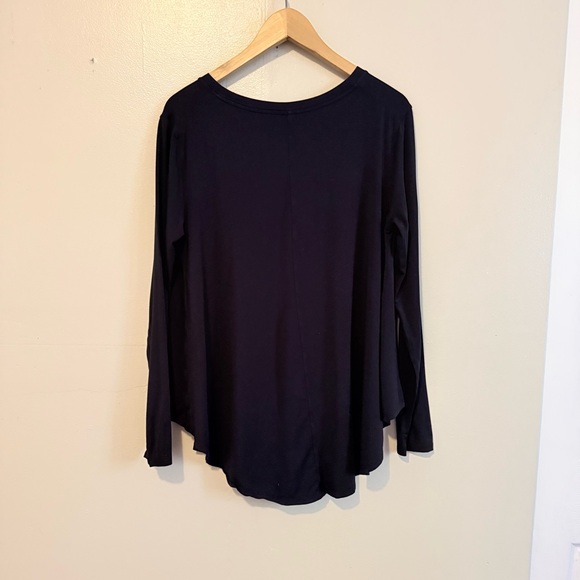 lululemon athletica Black Long Sleeve Top - Picture 2 of 2